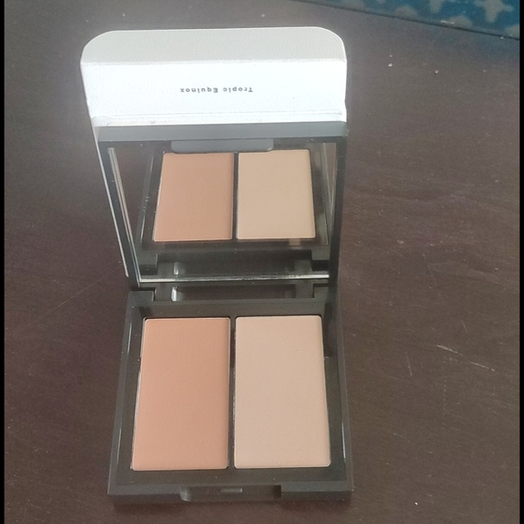 Sephora Brand Kosas Color & Light Palette - Cream. - Picture 5 of 8